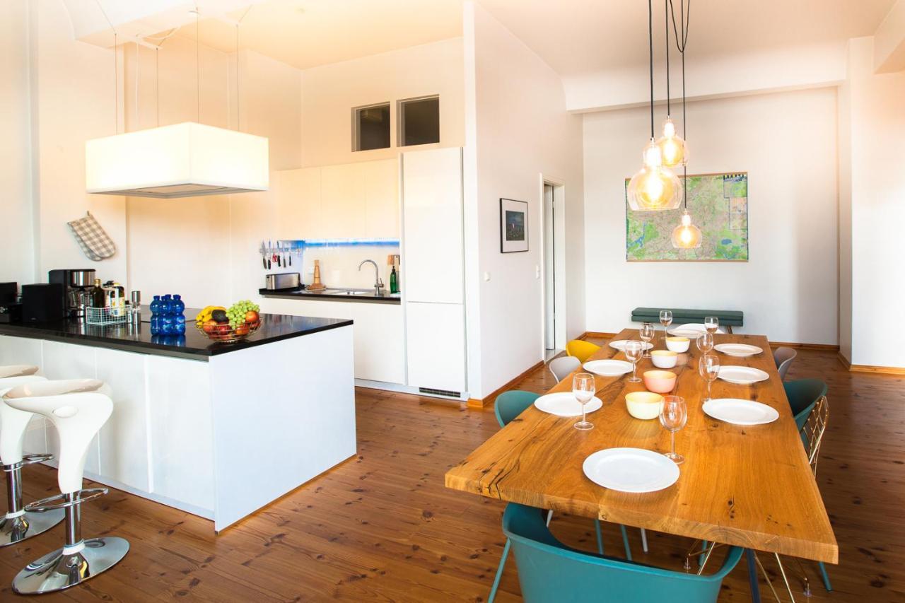 Family-friendly Waterfront Loft, 3 Bedrooms, 130 M2 Apartamento Berlim